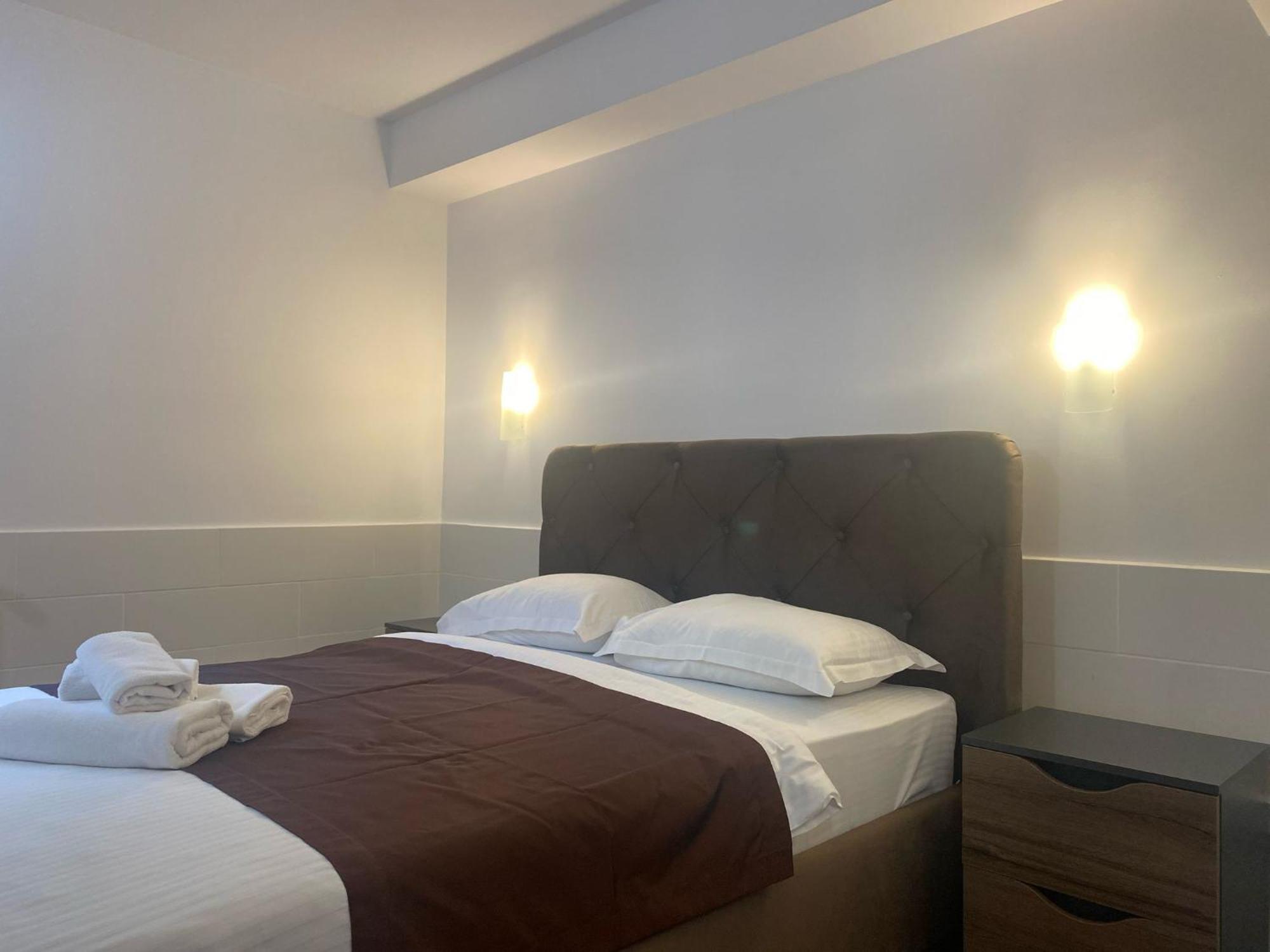 Pension Mora Cluj-Napoca Phòng bức ảnh